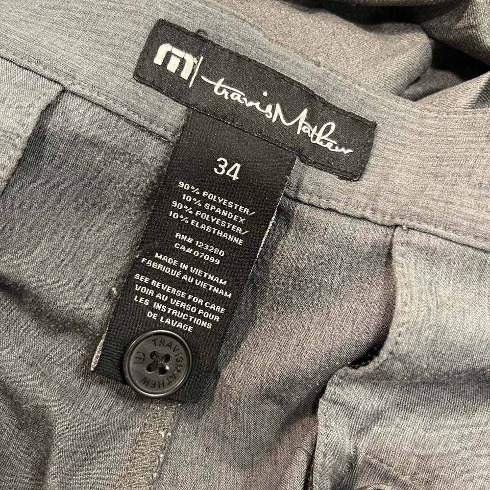 Travis Mathew Men's Golf Shorts 10 inch inseam Size 34 Gray Charcoal - Picture 3 of 3